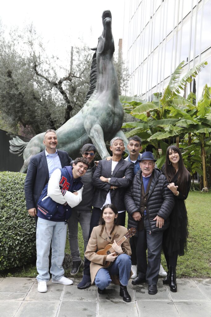 Roma, Sede Rai Mazzini, Presentazione Trasmissione Tv "Viva Rai 2". Nella Foto: Fiorello, Fabrizio Biggio, Ruggiero Delvecchio, Gabriele Vagnato, Serena Ionta, Enrico Cremonesi, Mauro Casciari

