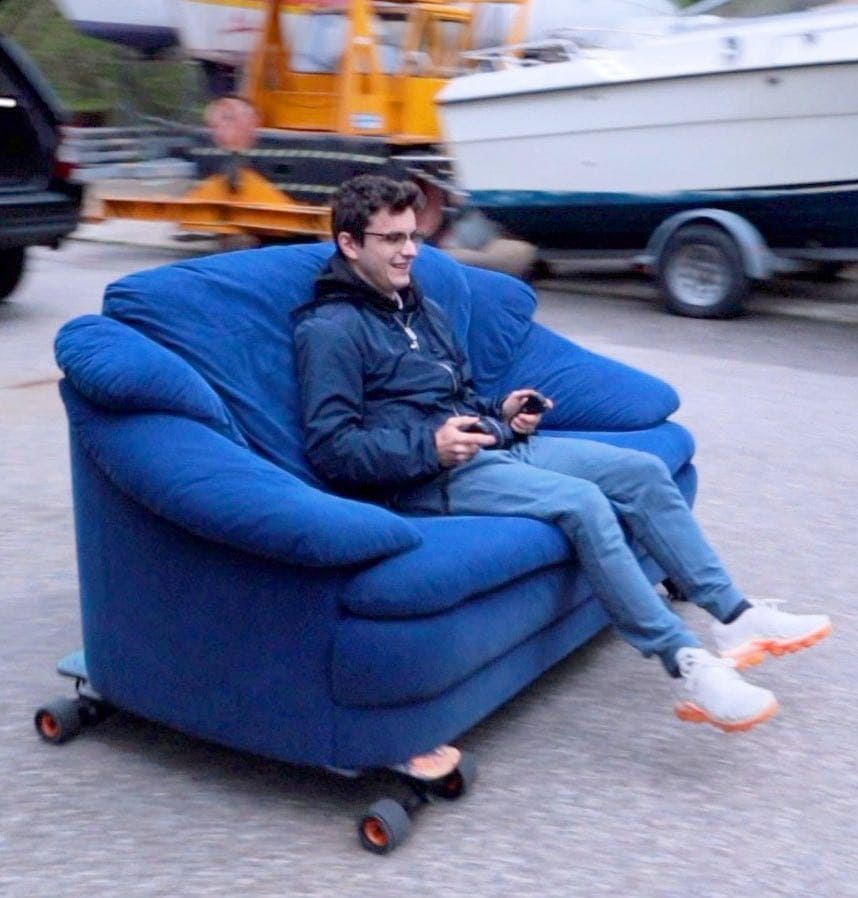Jakidale, uno YouTuber che «costruisce cose»